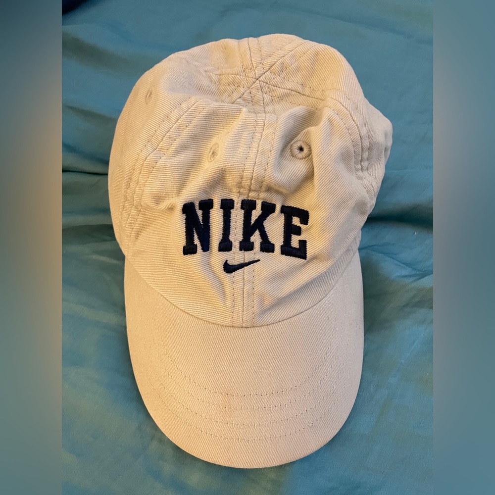 Nike Toddler Cream Baseball Cap Nike Navy Logo 5 1/2”, Velcro back
